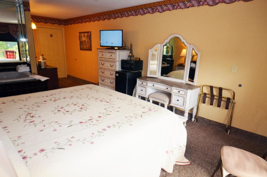 Rivergate Mountain Lodge Пиджен Фордж Екстериор снимка