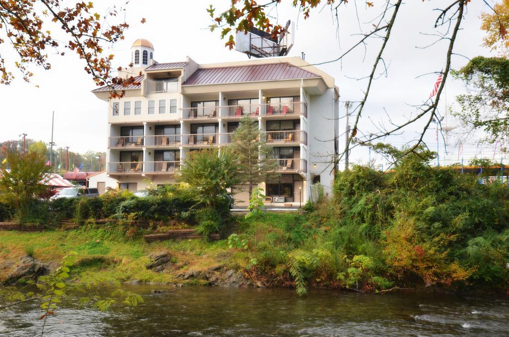 Rivergate Mountain Lodge Пиджен Фордж Екстериор снимка